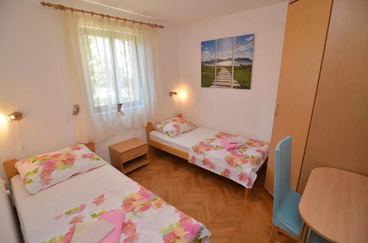 Apartment In Petrcane/Zadar Riviera 7908