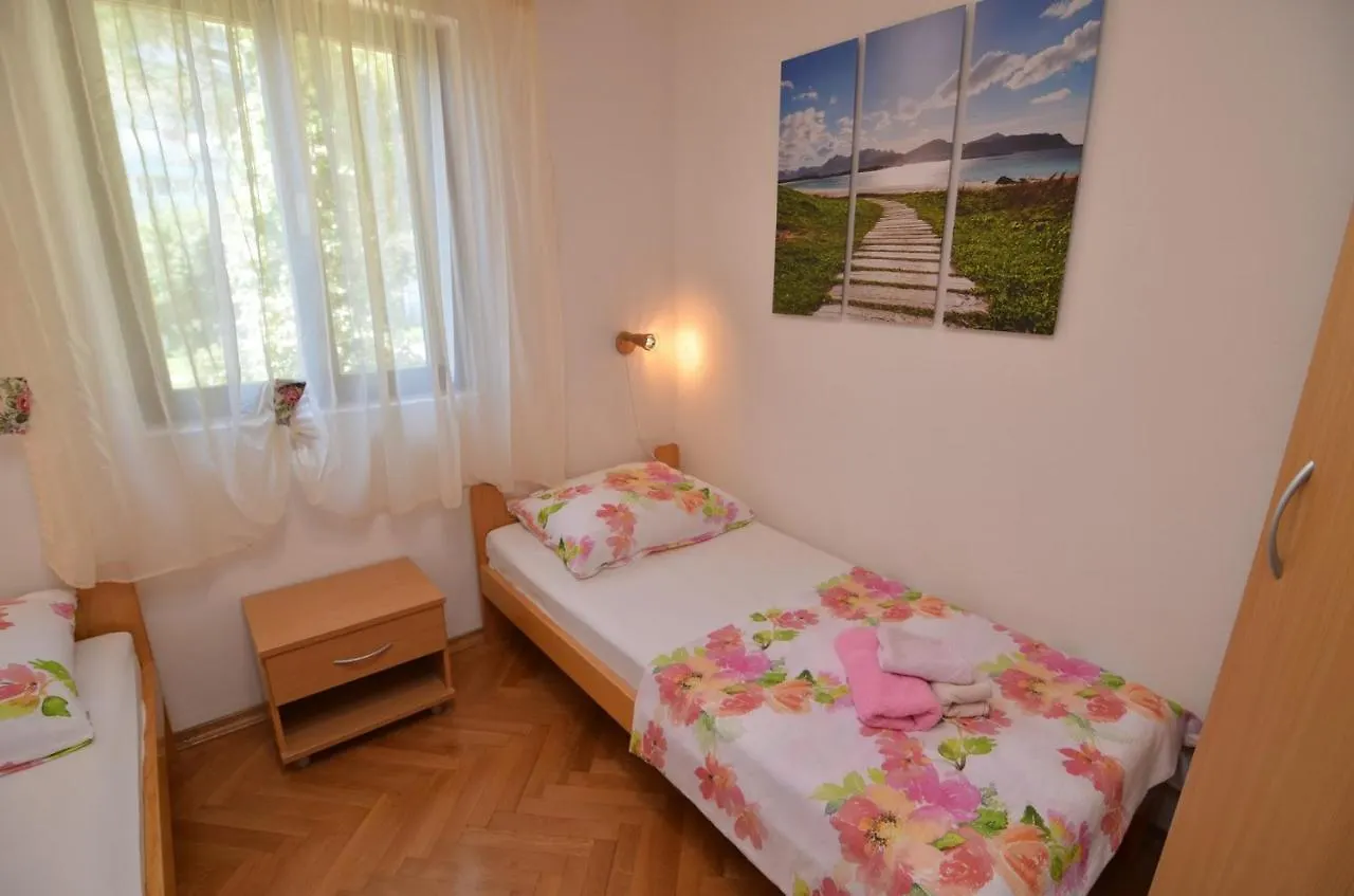 Apartment In Petrcane/Zadar Riviera 7908